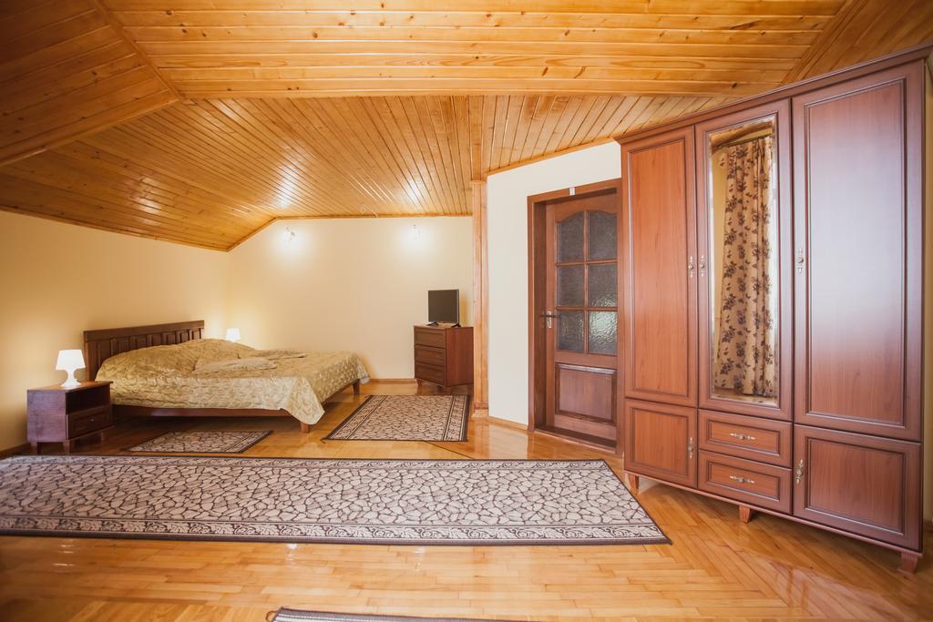 Apartament Saxony Dim Czerniowce Zewnętrze zdjęcie