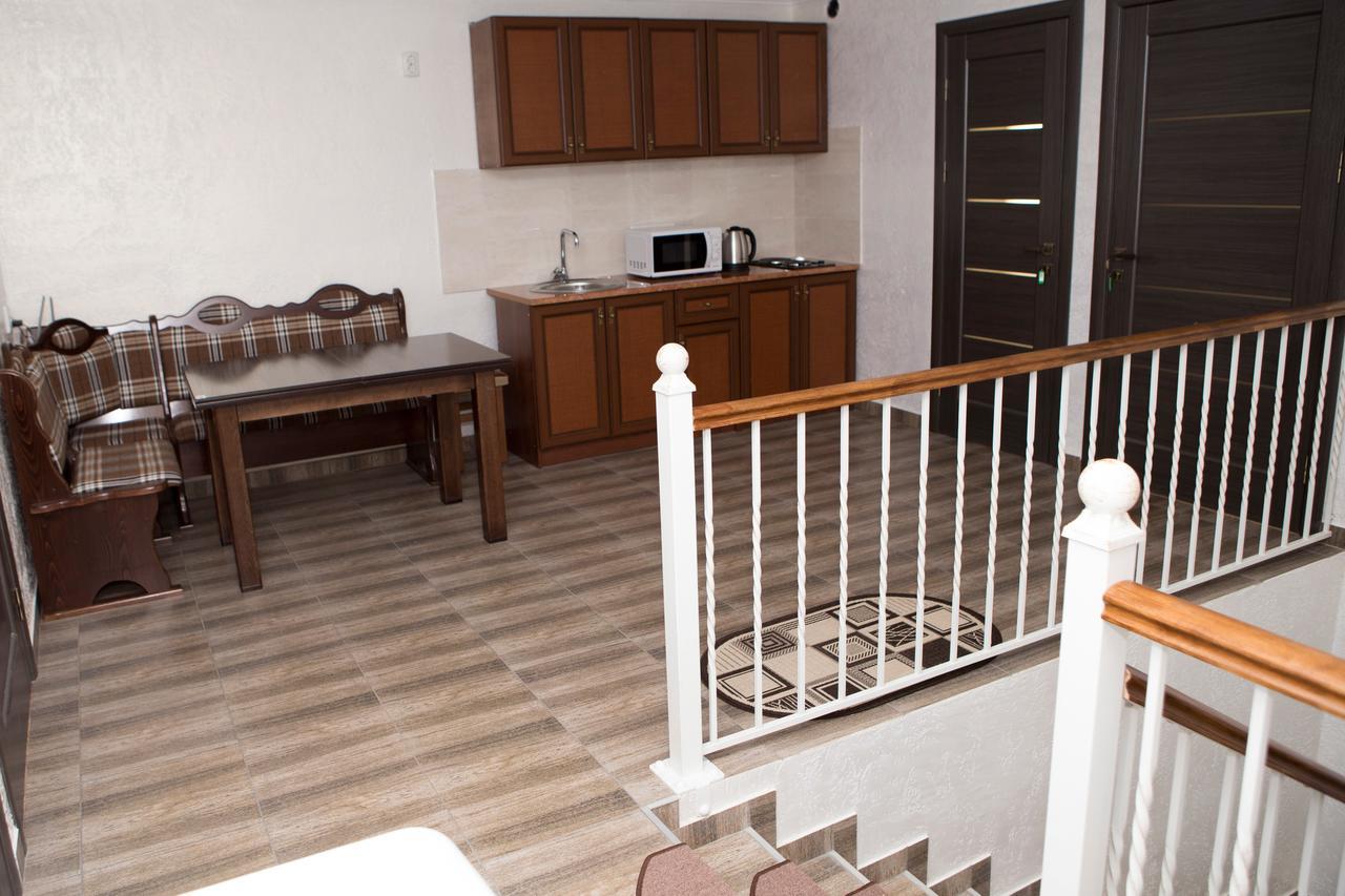 Apartament Saxony Dim Czerniowce Zewnętrze zdjęcie